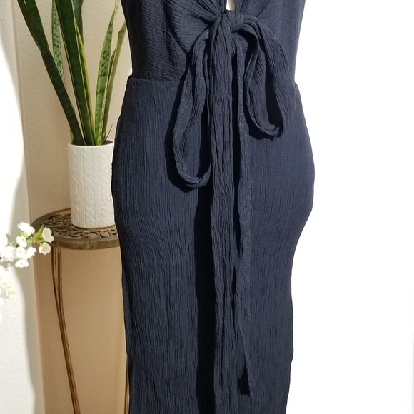 LUSH Black Sleeveless Jumpsuit Rompers,  Medium - Picture 3 of 11